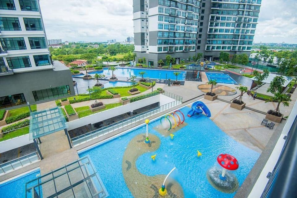 Molek Luxury Movie Bathtub | 5min to Midvalley Vacation rental in Johor Bahru