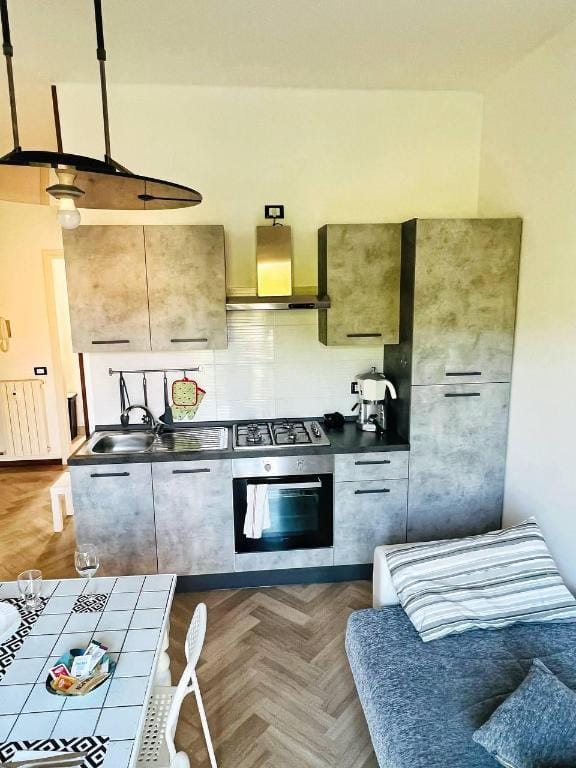 Hospital Poliambulanza, Bilocale con parcheggi Apartment in Province of Brescia