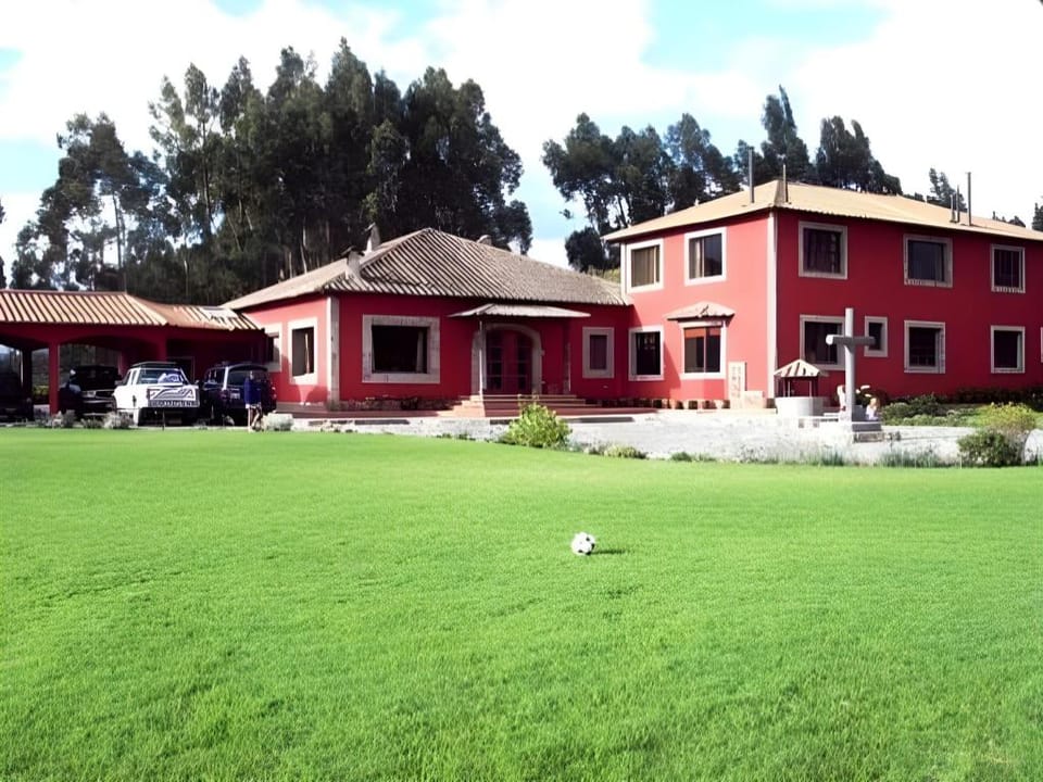 Hacienda Hato Verde Farm Stay in Cotopaxi, Ecuador