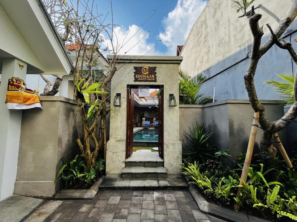 Cecillia Guesthouse Canggu Hotel in North Kuta