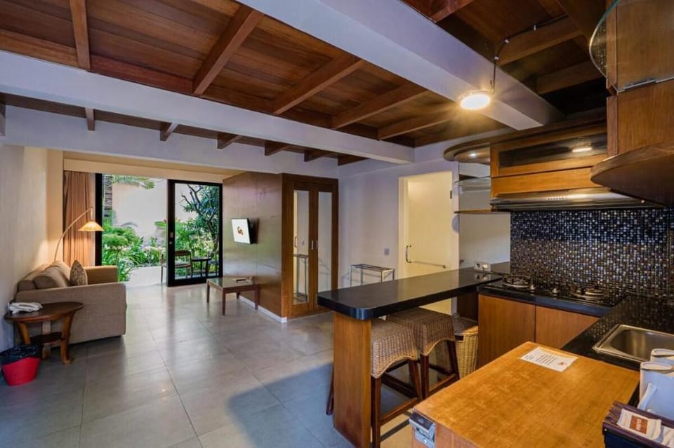 Suites Hidden Gem 1-Bedroom in Seminyak - Canggu Apartment in North Kuta