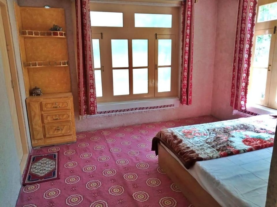 Wazeer One Hotel & Restaurant Shigar Apartment in Pakistan
