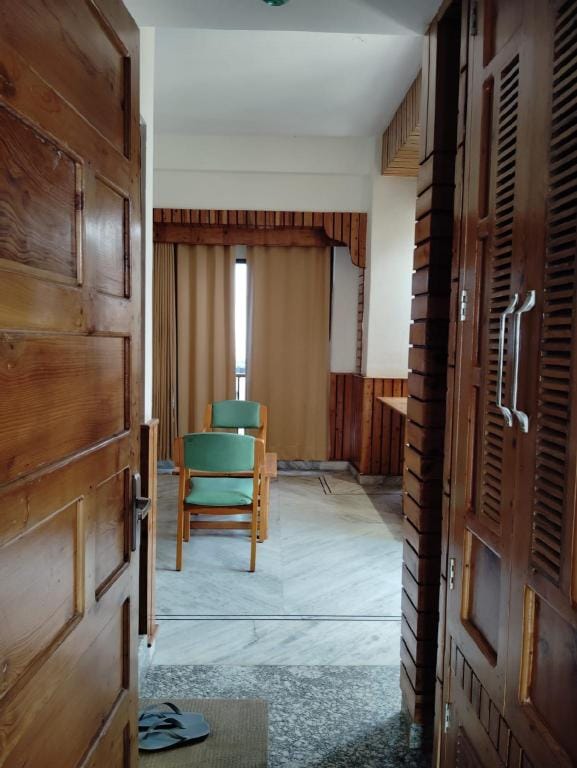 Hotel CM Palace - Pure Vegetarian Hotel in Punjab, India