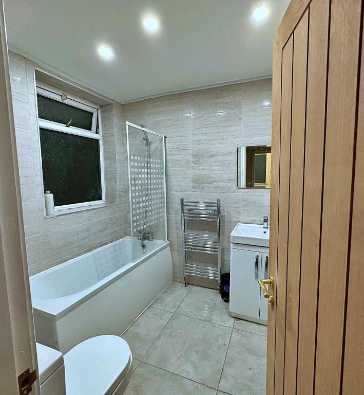 Full home in Heywood Street Vacation rental in Manchester