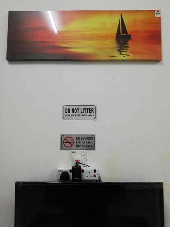 Fully-furnished Guesthouse (4 rooms) in Muar Town Vacation rental in Johor