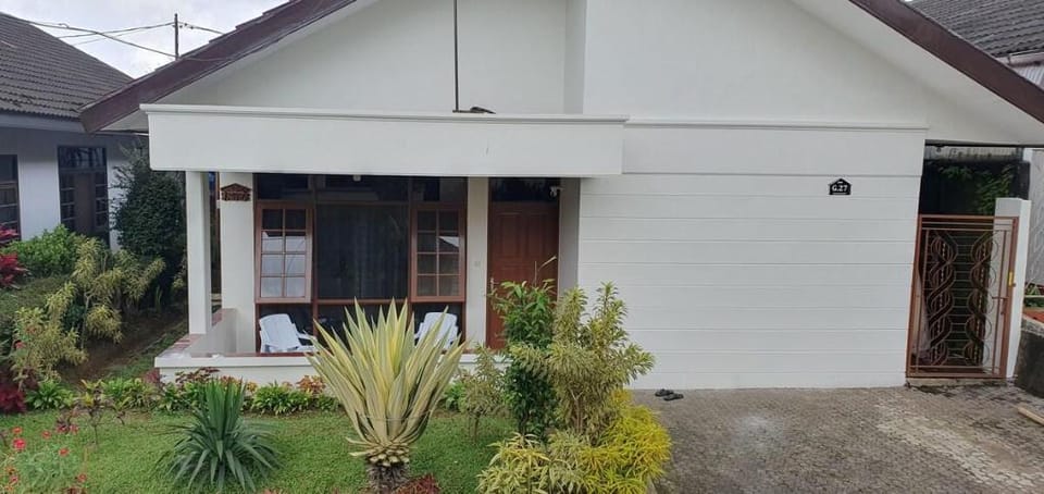 Cozy Villa E3,  Puncak Bogor Cipanas Villa in West Java