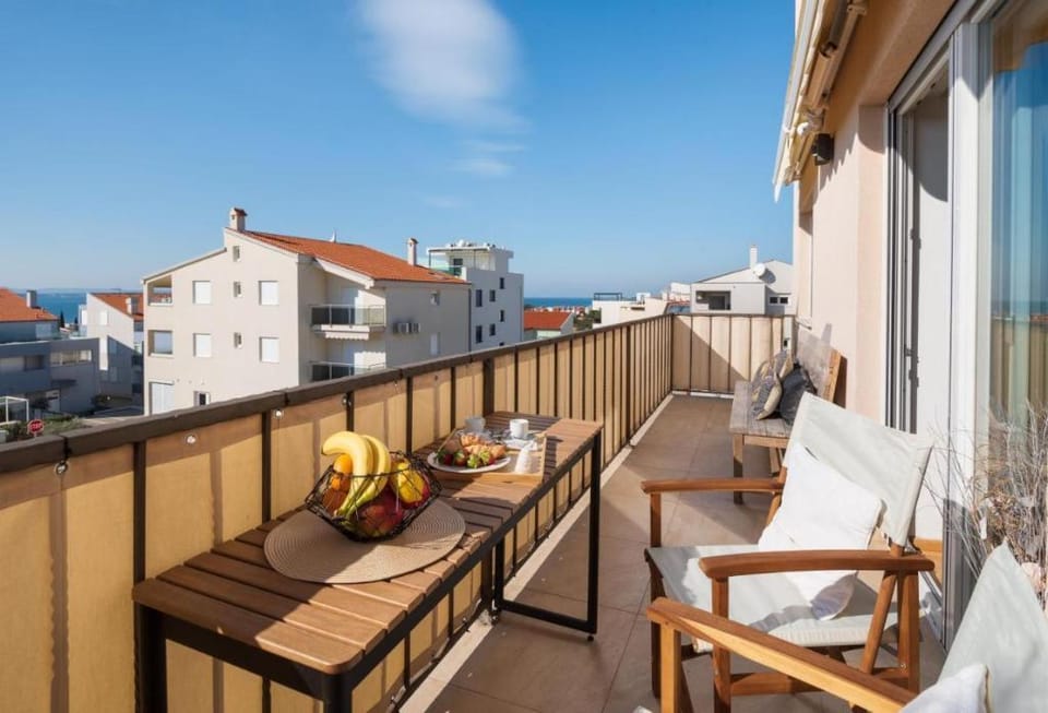Apartment La Prima Olivia Apartment in Zadar