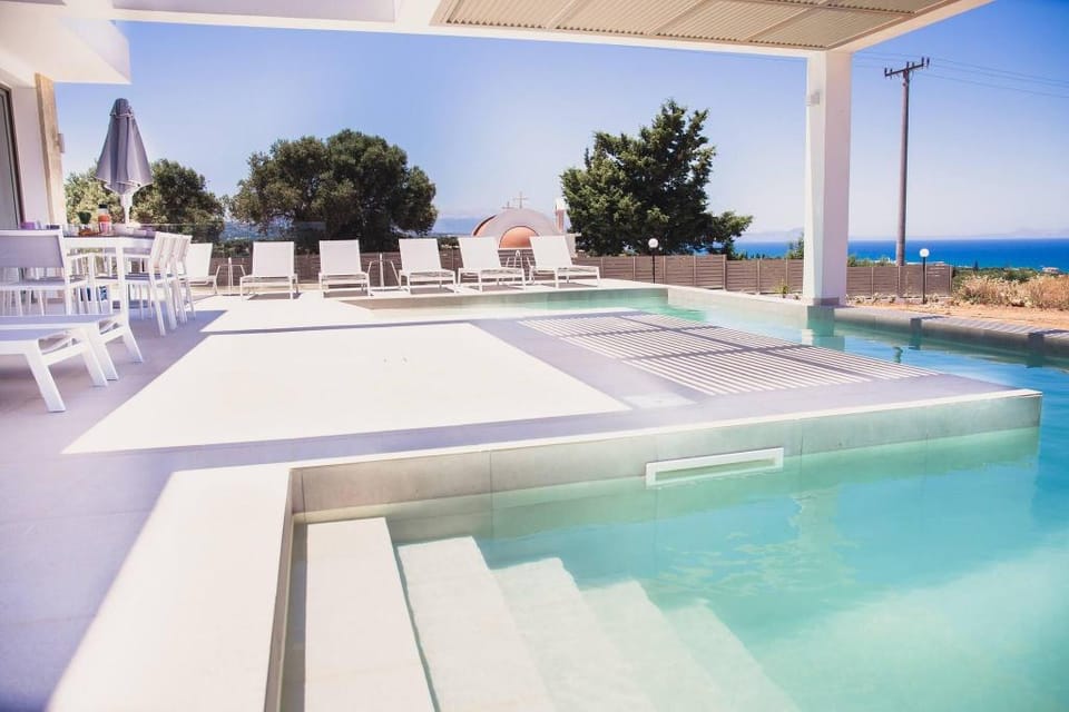 Starlight Villa Guro - 4bd, 4ba, 4min To Beach Villa in Crete