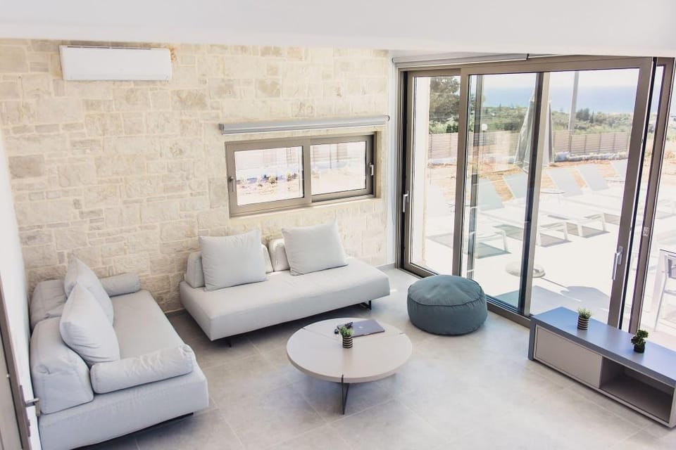 Starlight Villas-8bd, Available For Events Villa in Crete