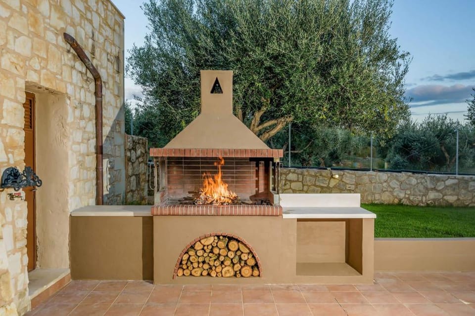 Villa Ostria Near Georgioupolis - 3bd 2ba Apartment in Crete
