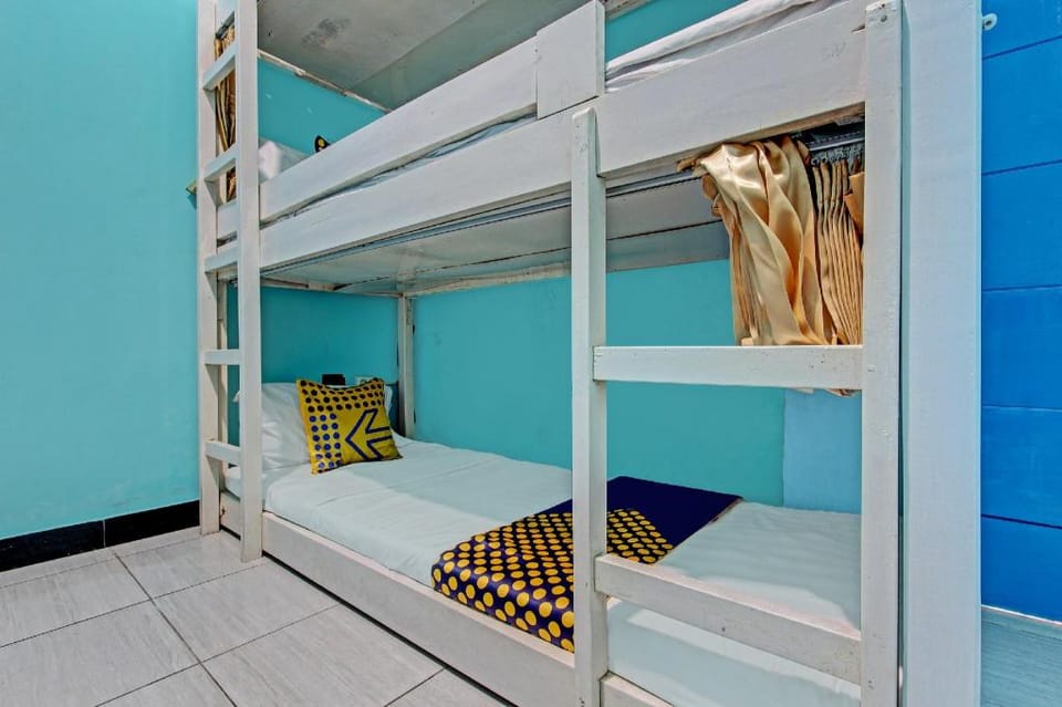 Hotel O Lobak Hostel CapsuleNearAyam Goreng Terowongan Hotel in Indonesia