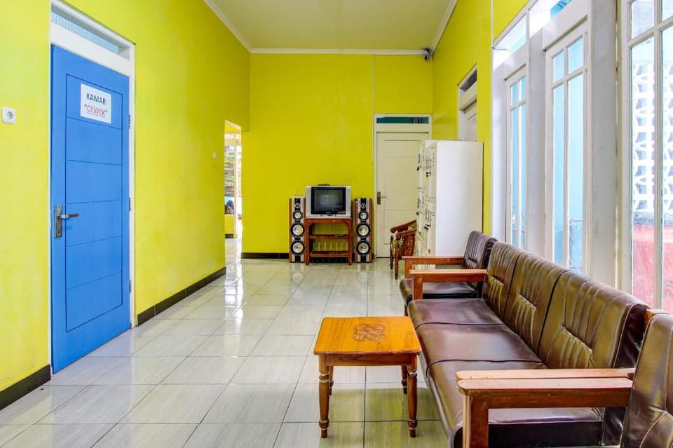Hotel O Lobak Hostel CapsuleNearAyam Goreng Terowongan Hotel in Indonesia