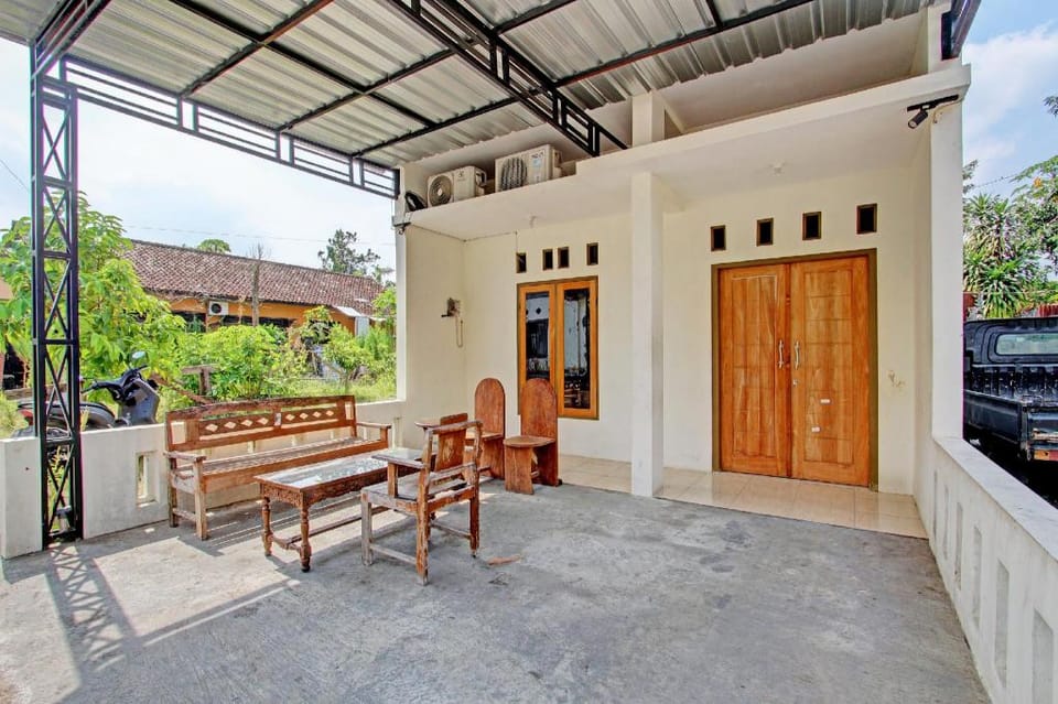 Hotel O Omahku Hostel Bunkbed Hotel in Yogyakarta