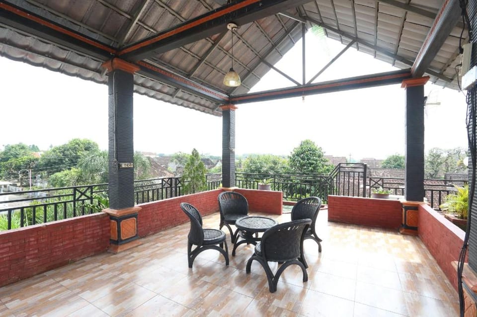 OYO 92629 Pondok Kawandya Hotel in East Java