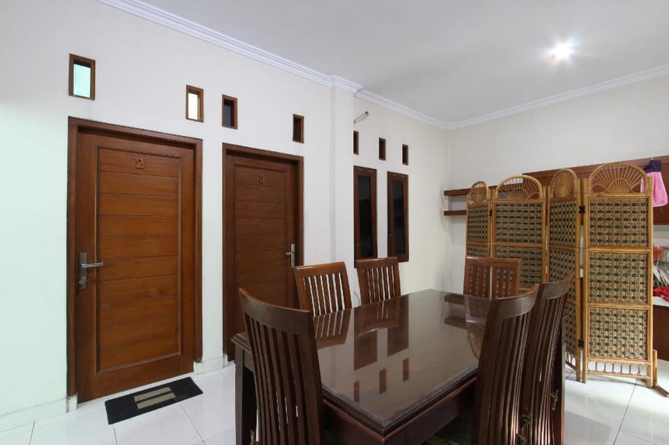 OYO 92629 Pondok Kawandya Hotel in East Java
