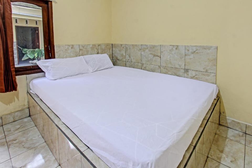 Hotel O Inn Homestay Hotel in Lingsar