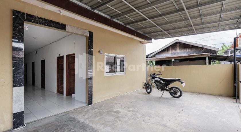 OYO 92626 Good Sleep 4 Inn Dcos Syariah Hotel in Indonesia