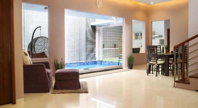 Rumah Teteh - Plemburan Hotel in Special Region of Yogyakarta