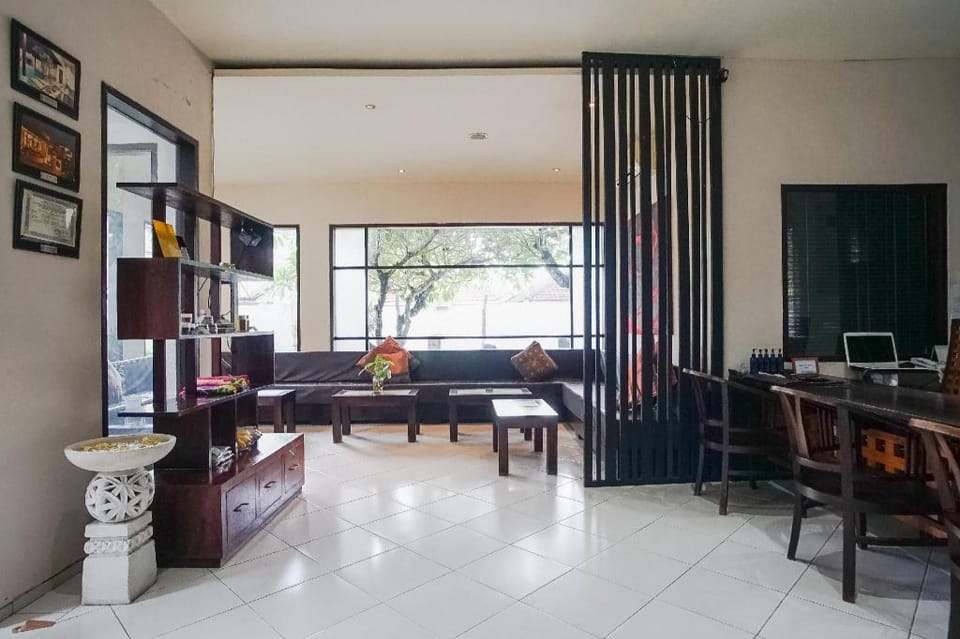 Queen Rose Villa & Spa Hotel in Kuta Selatan