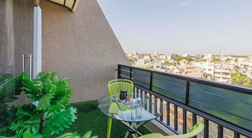 Treebo Prince Plaza Hotel in Ahmedabad