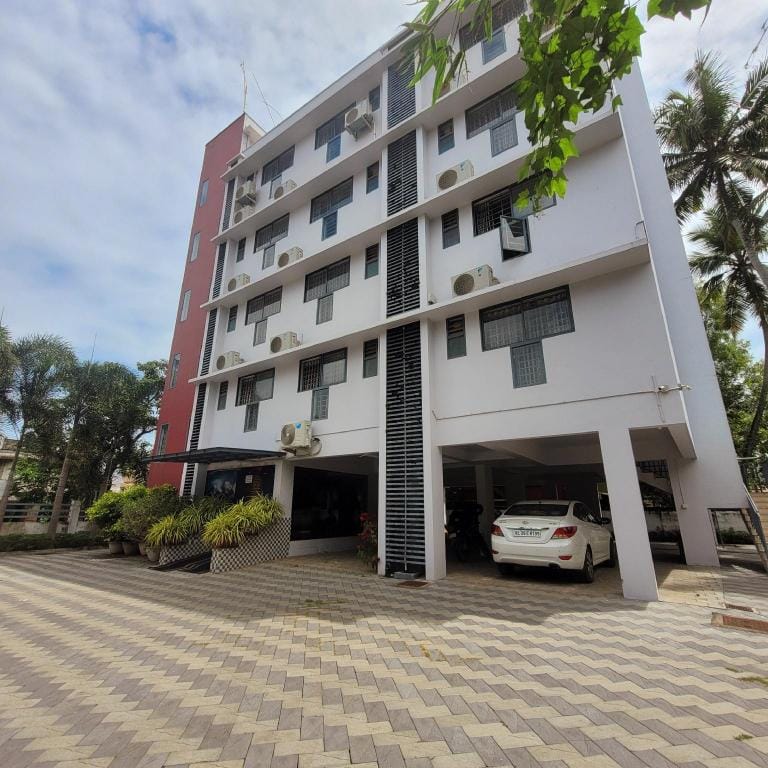 FOUR SQUARES INN Hotel in Thiruvananthapuram