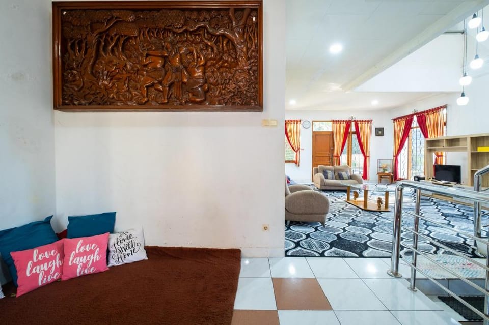 Andaru Graha Puspa Hotel in Bandung