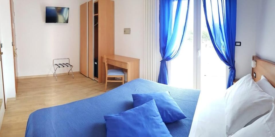 Camera Matrimoniale FullOptional Vacation rental in Abruzzo