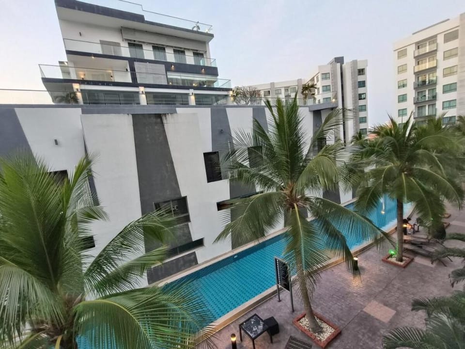 Arcadia beach resort and continental  Apartment in Pattaya City