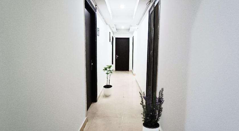 Hotel Pearl Residency Inn Hotel in Delhi