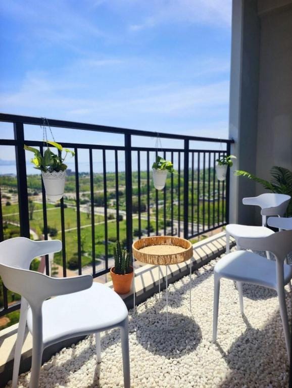 Suite Room Ocean View, Duplex, Netflix, YouTube, Gym, Free Parking, 15 Minutes from Incheon Airport Apartment in Gyeonggi-do