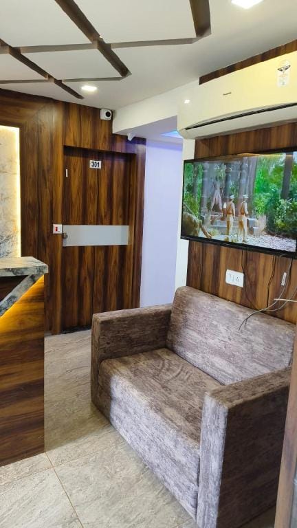 HOTEL OZONE Hotel in Ahmedabad