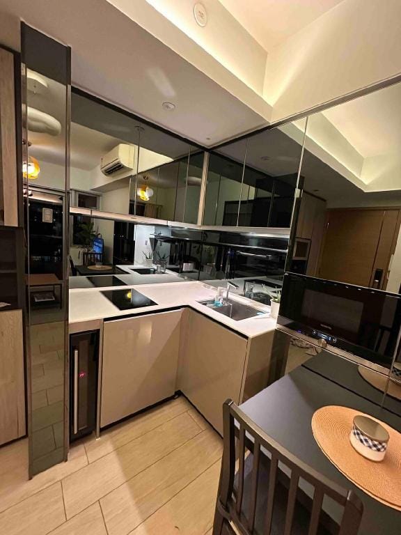 LUXURy 2 Br Flat near HK Airport Apartment in Hong Kong