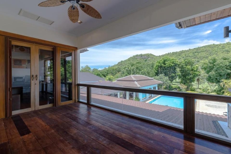 Large 6 Bed Luxury Villa on the Golf Course (PHJ) Villa in Thailand
