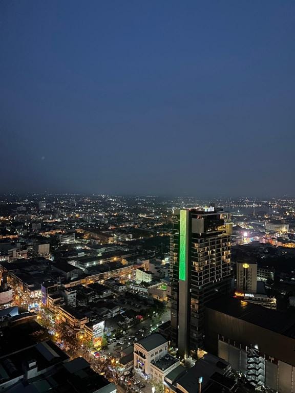 HMJ1  Entire Apt on 31st floor  KKC City center Apartment in Laos