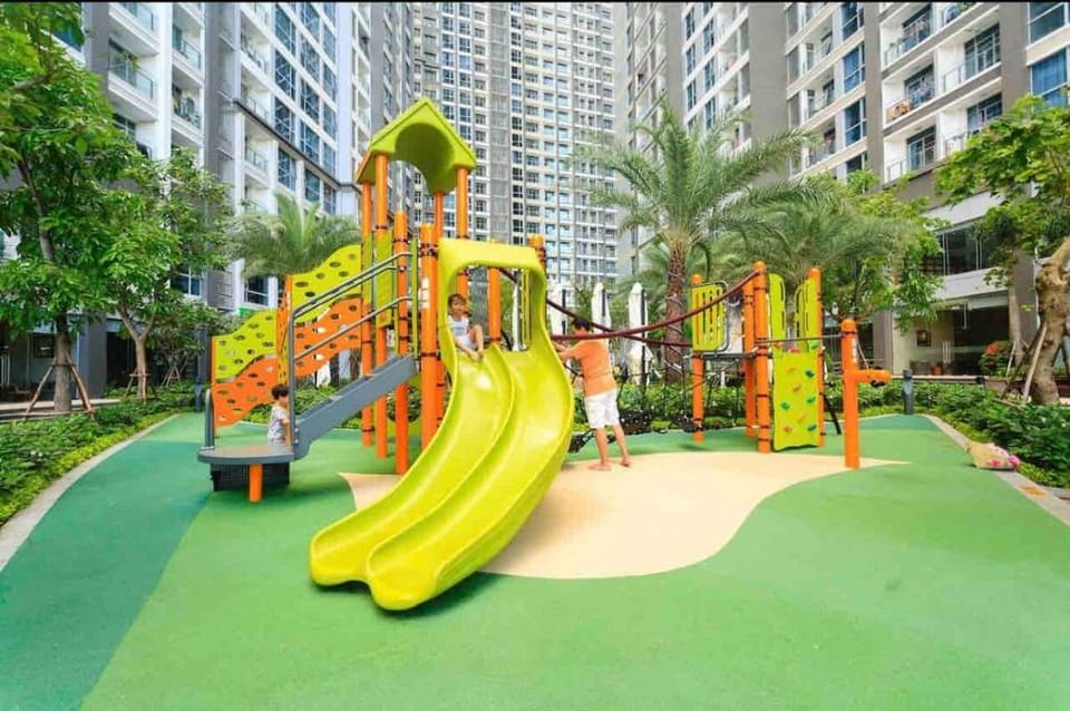 Cozy 2BR Apartment at Park 1+Free Gym Apartment in Ho Chi Minh City