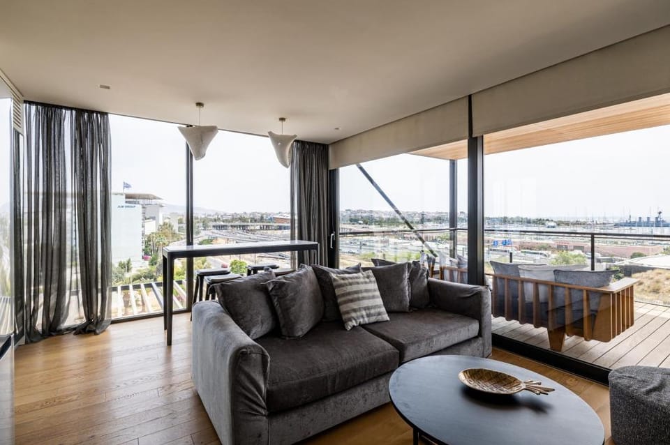 Skyline Residence by Earth Boutique Apartment in Kallithea