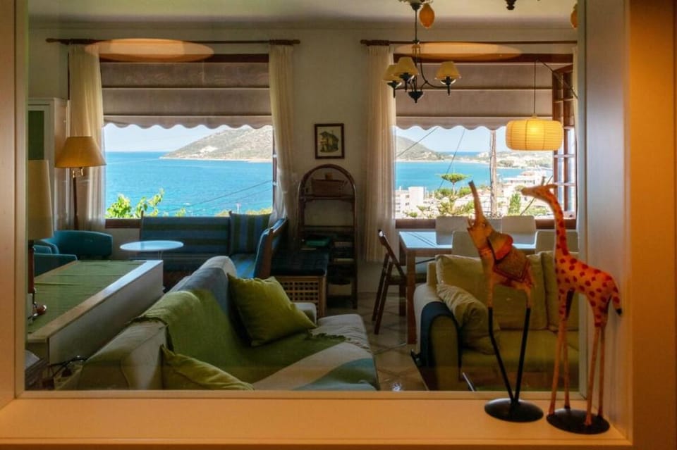 The Captain’s Penthouse Vacation rental in East Attica Regional Unit, Greece