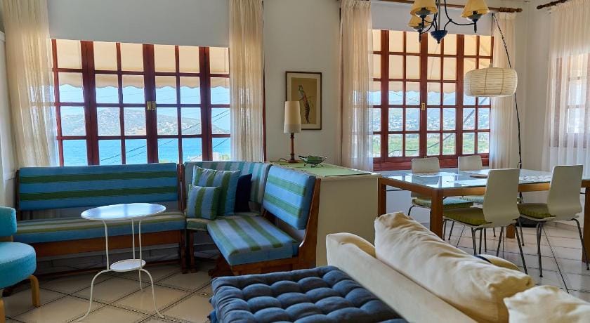 The Captain’s Penthouse Vacation rental in East Attica Regional Unit, Greece