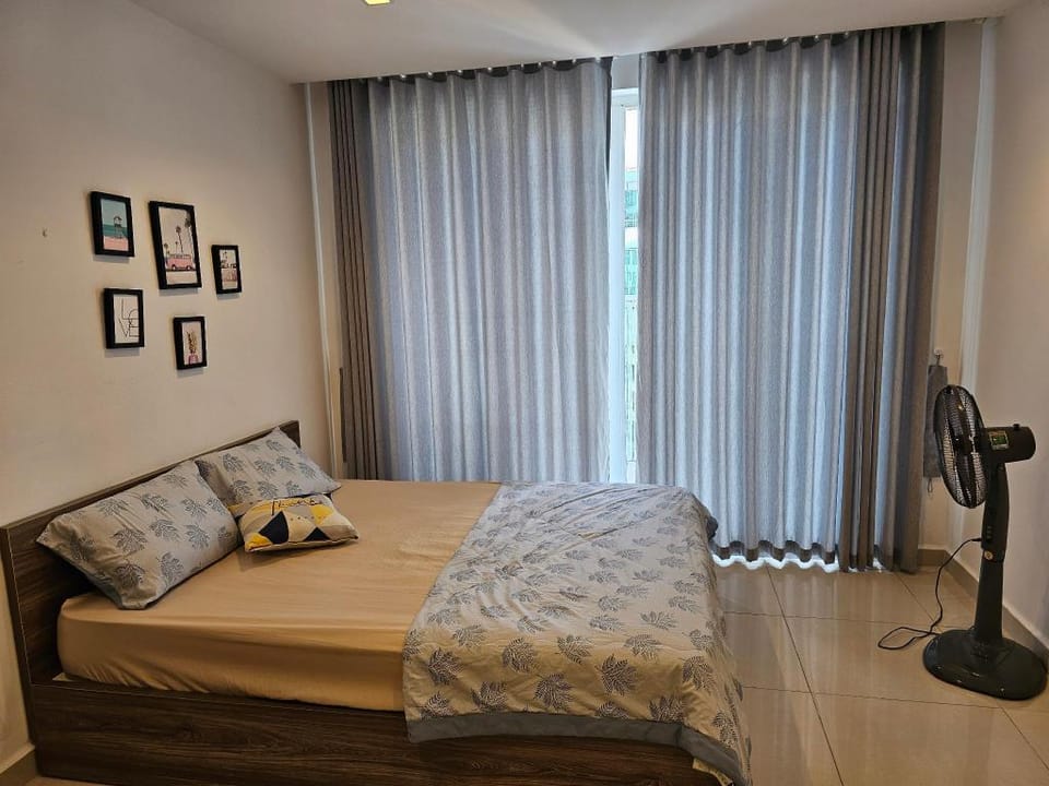 Lo apartment on the right of the local post office Apartment in Ho Chi Minh City