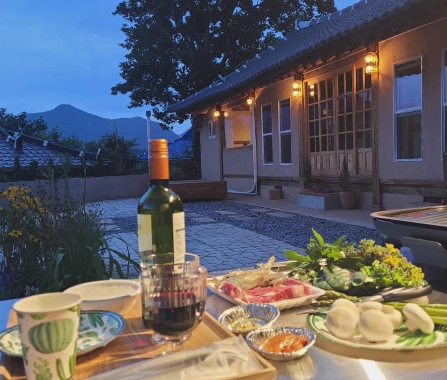 Goheung Namsoonjae Hanok Stay Bed and Breakfast in South Korea