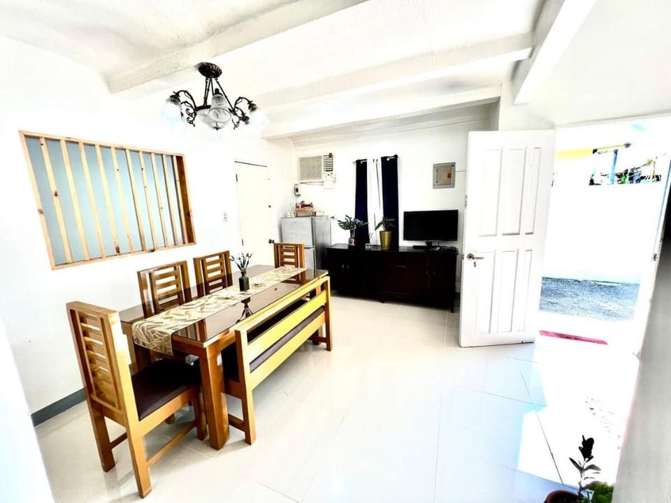 GenTri Fully Furnished House for Rent Vacation rental in Calabarzon