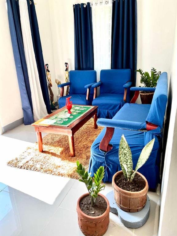 GenTri Fully Furnished House for Rent Vacation rental in Calabarzon