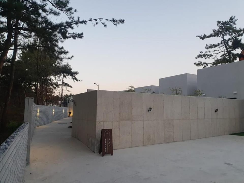 Gochang Oroshi Pool Villa Bed and Breakfast in South Korea