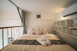 Contemporary Loft in the Heart of Chiang Mai - 5 Mins from Nimman Apartment in Chiang Mai