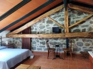 Casa Rural Las Henrenes Farm Stay in Castile-La Mancha