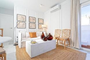 Cozy 2BD apartment near Teatro Romano. Plaza de las Tendillas Apartment in Cordoba