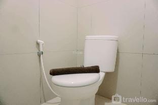 Best Comfy and Modern Studio Baileys By Travelio Apartment in South Jakarta City