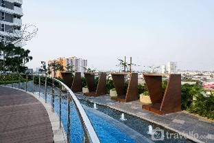 Good Deal and Comfy Studio West Vista By Travelio Apartment in Jakarta