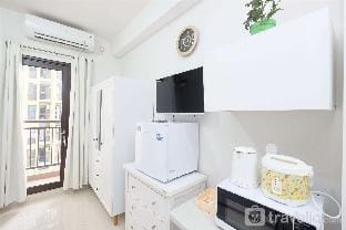 Studio (No Kitchen) Transpark Cibubur By Travelio Apartment in West Java