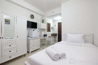 Studio (No Kitchen) Transpark Cibubur By Travelio Apartment in West Java
